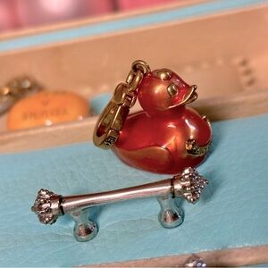 Rare juicy pink duck charm